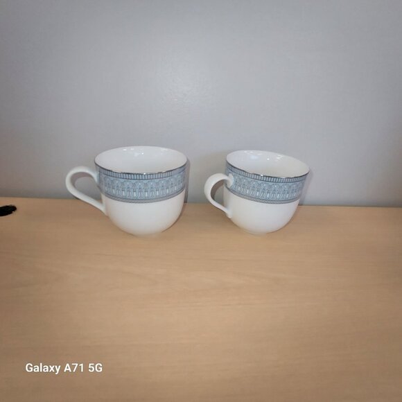 Princess Diana Designer Dinnerware Collection By The Franklin Mint Set of 2 cups - Picture 2 of 7